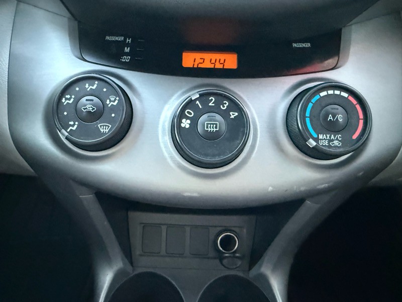 2007 Toyota Rav4 Image 18