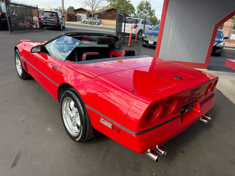 1988 Chevrolet Corvette Image 32