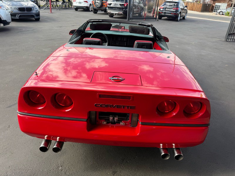 1988 Chevrolet Corvette Image 33