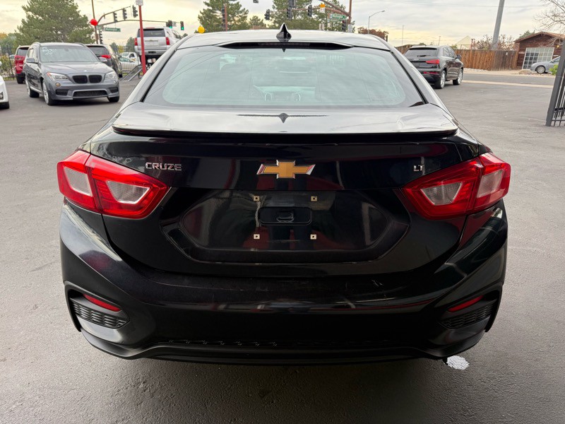 2017 Chevrolet Cruze Image 4