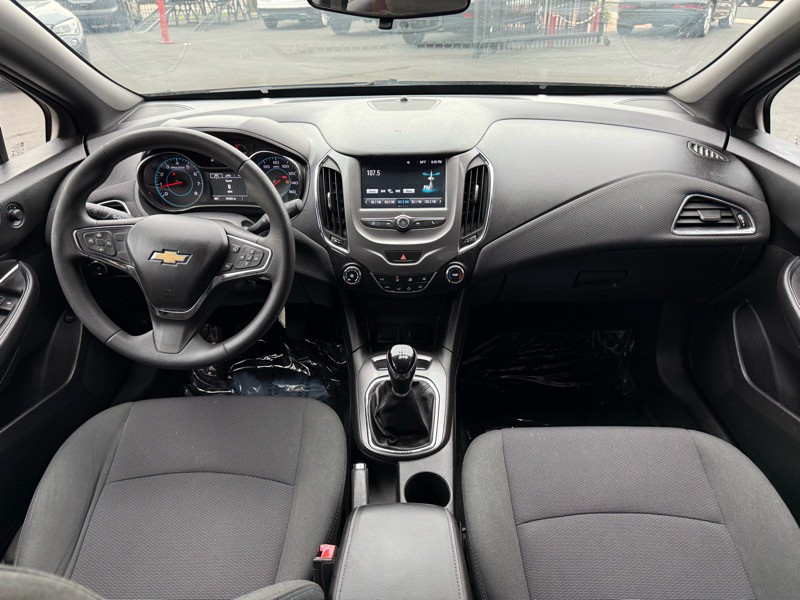 2017 Chevrolet Cruze Image 15