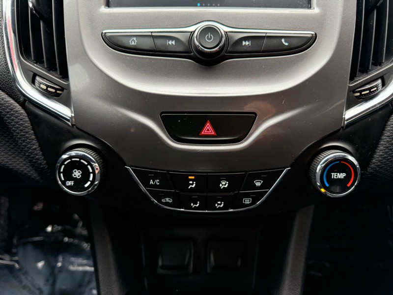 2017 Chevrolet Cruze Image 17