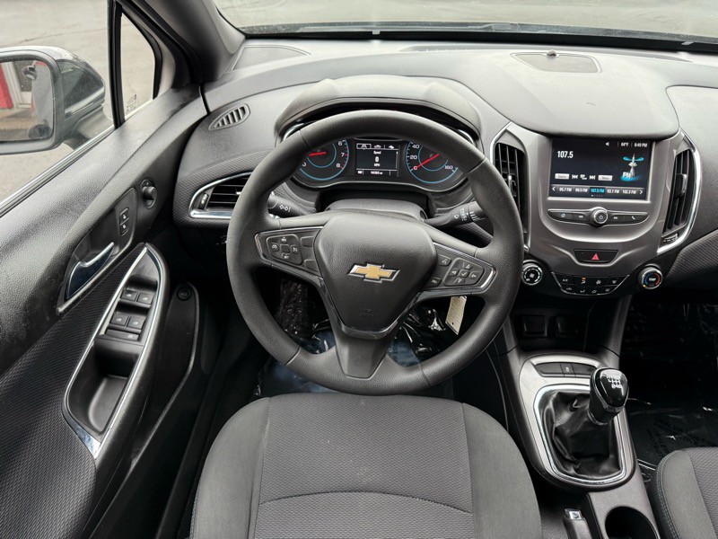 2017 Chevrolet Cruze Image 24