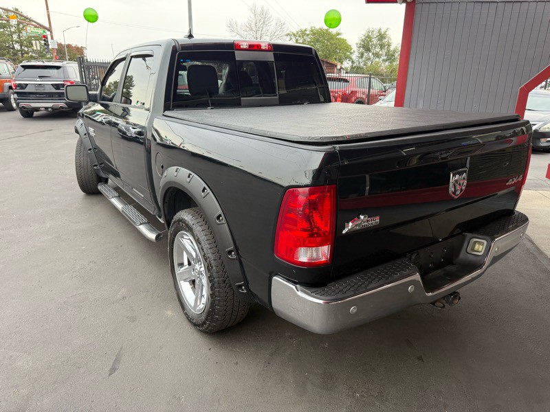 2016 RAM 1500 Image 3