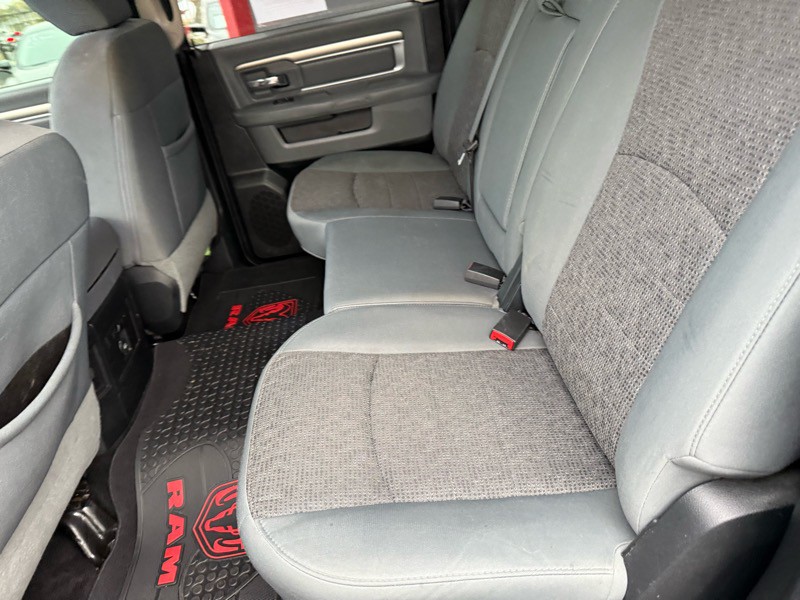 2016 RAM 1500 Image 29