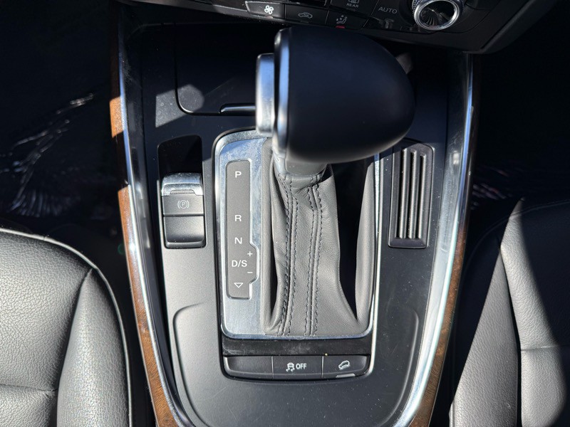 2013 Audi Q5 Image 17