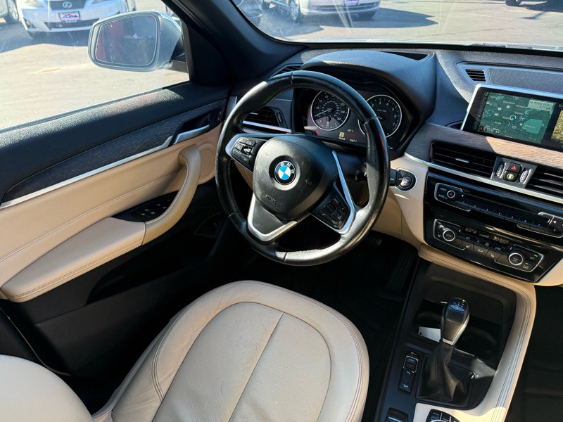2017 BMW X1 Image 24