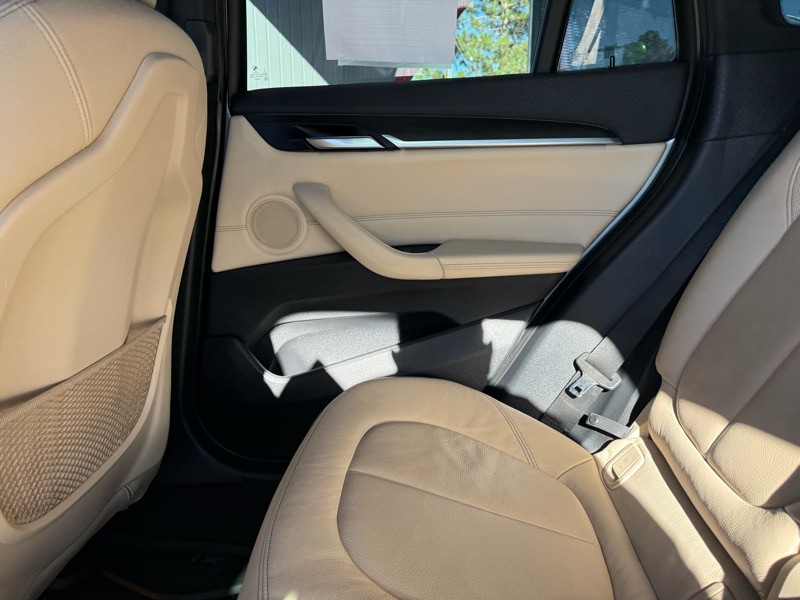 2017 BMW X1 Image 33