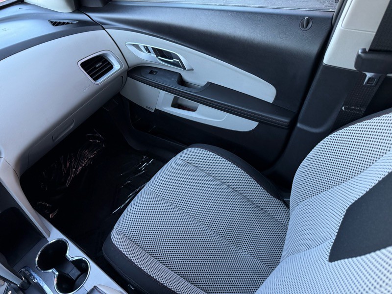 2012 Chevrolet Equinox Image 17