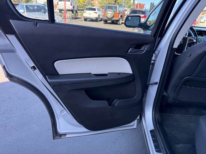 2012 Chevrolet Equinox Image 27