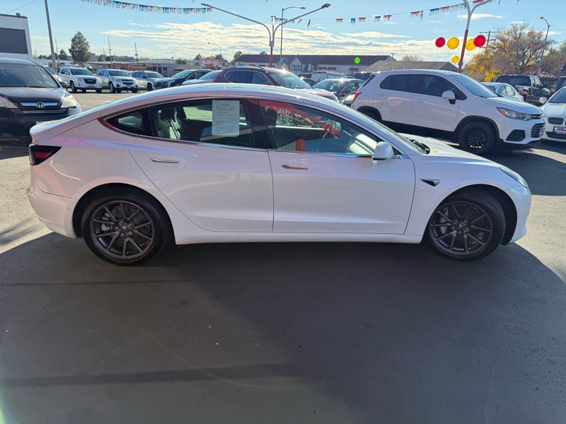 2018 Tesla Model 3 Image 7