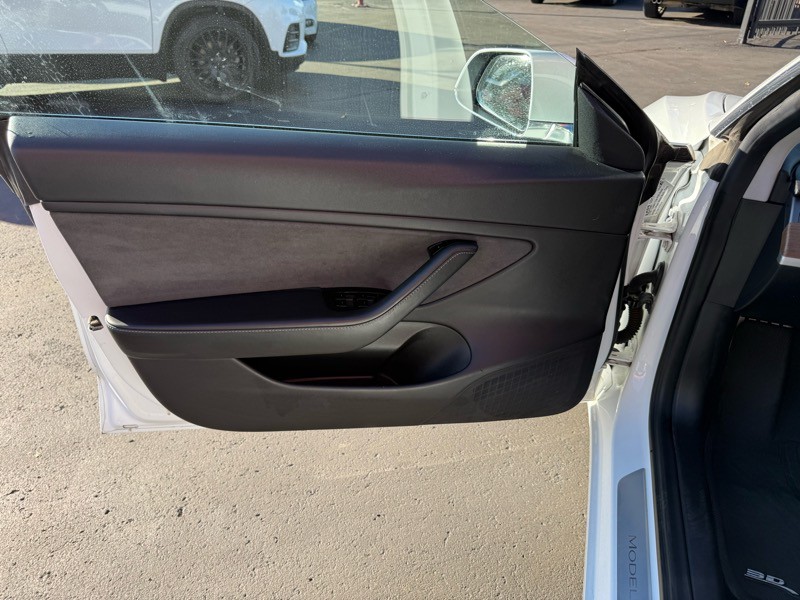 2018 Tesla Model 3 Image 12