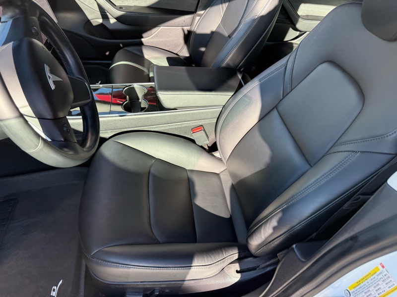 2018 Tesla Model 3 Image 13