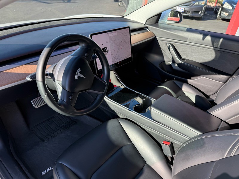 2018 Tesla Model 3 Image 14