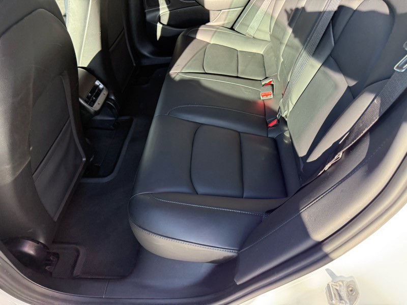 2018 Tesla Model 3 Image 25