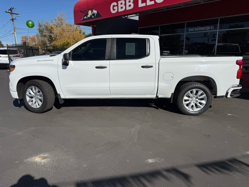 2022 Chevrolet Silverado 1500 Image 2