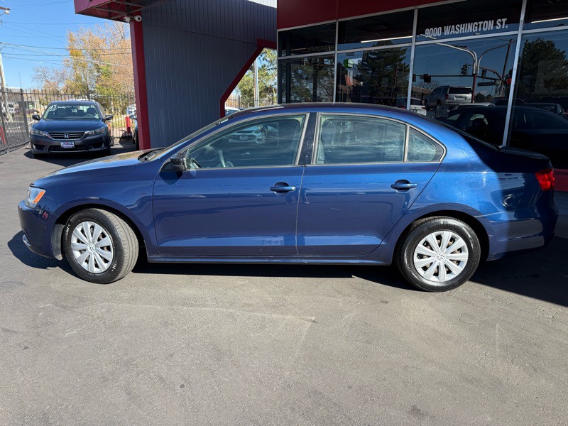 2014 Volkswagen Jetta Image 2