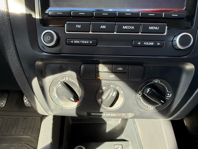 2014 Volkswagen Jetta Image 20