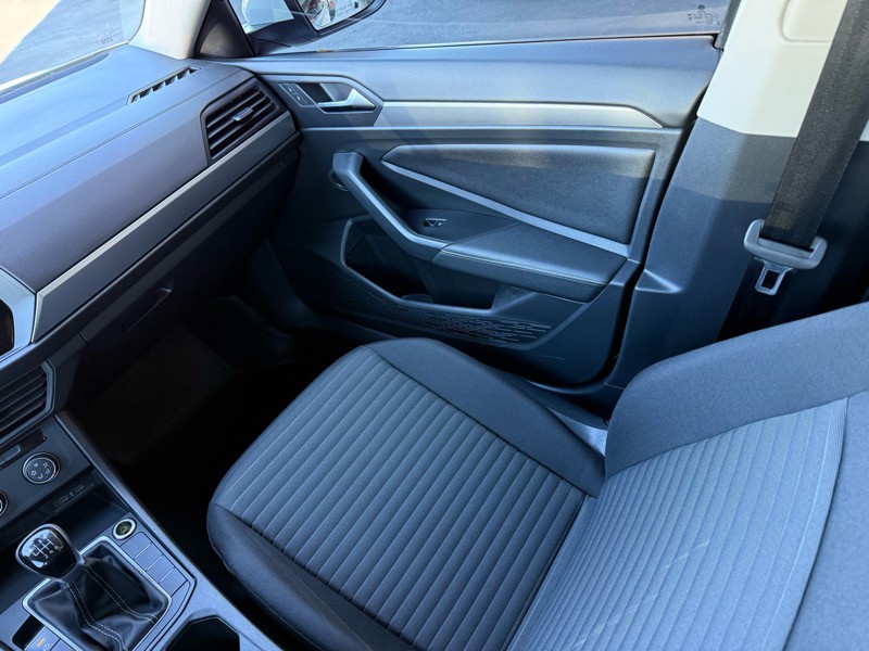 2024 Volkswagen Jetta Image 15