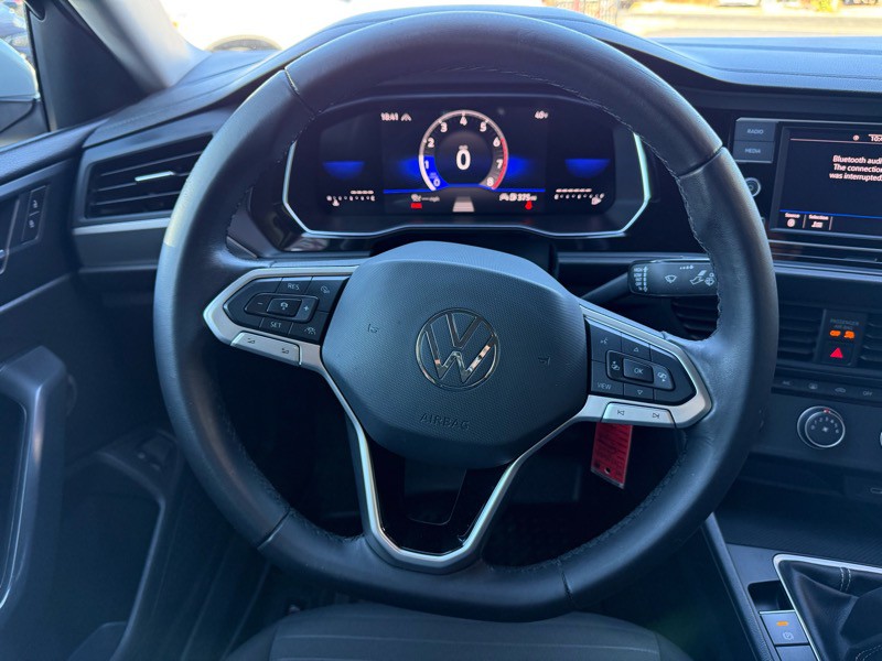 2024 Volkswagen Jetta Image 22