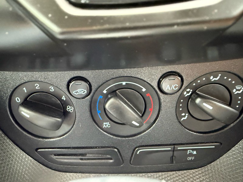 2017 Ford Transit Connect Image 19