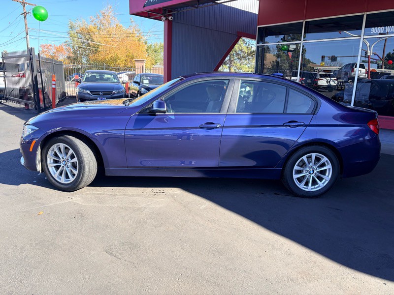 2018 BMW 3 Series Image 2