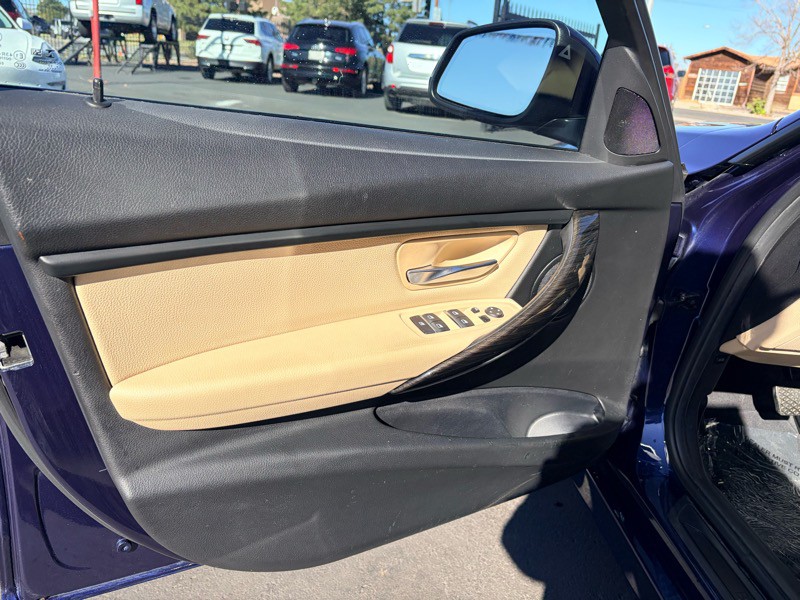 2018 BMW 3 Series Image 13