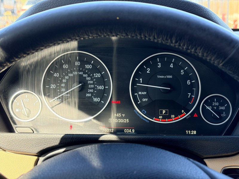 2018 BMW 3 Series Image 17