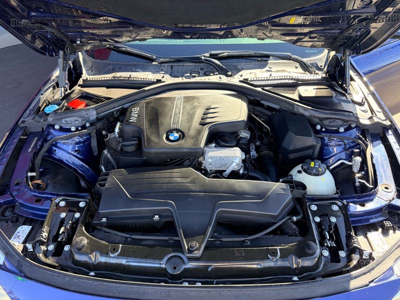 2018 BMW 3 Series Image 23