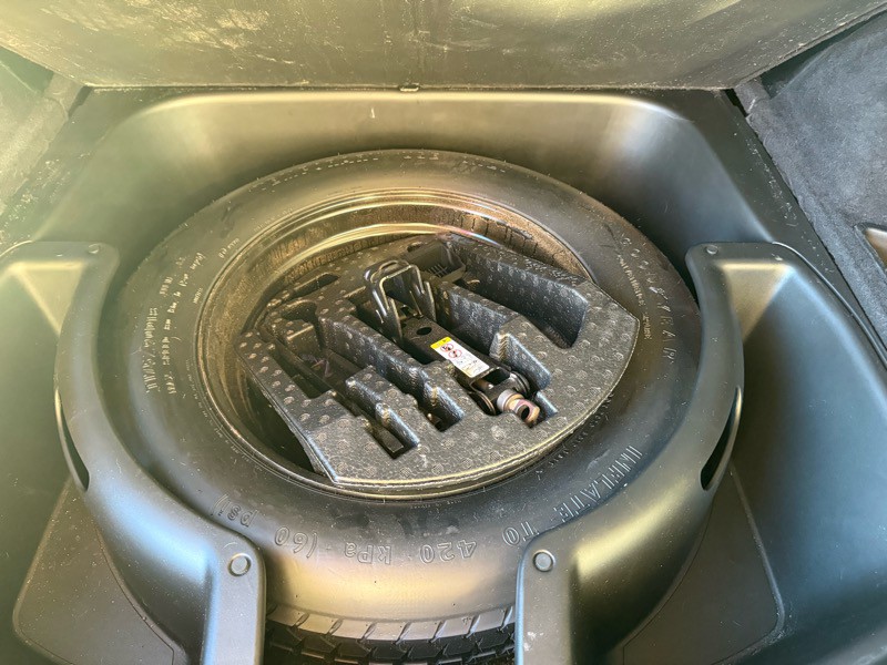 2011 Jeep Grand Cherokee Image 7