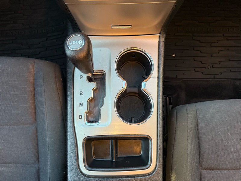 2011 Jeep Grand Cherokee Image 23