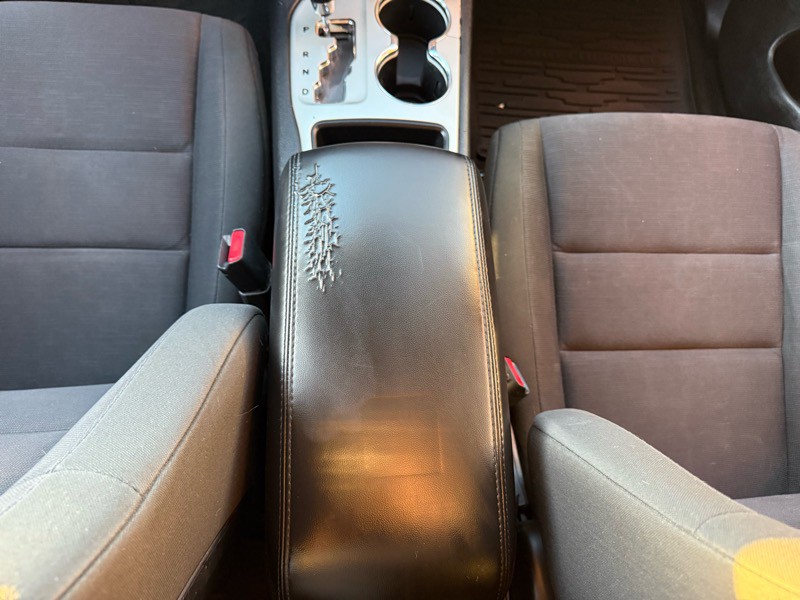 2011 Jeep Grand Cherokee Image 24