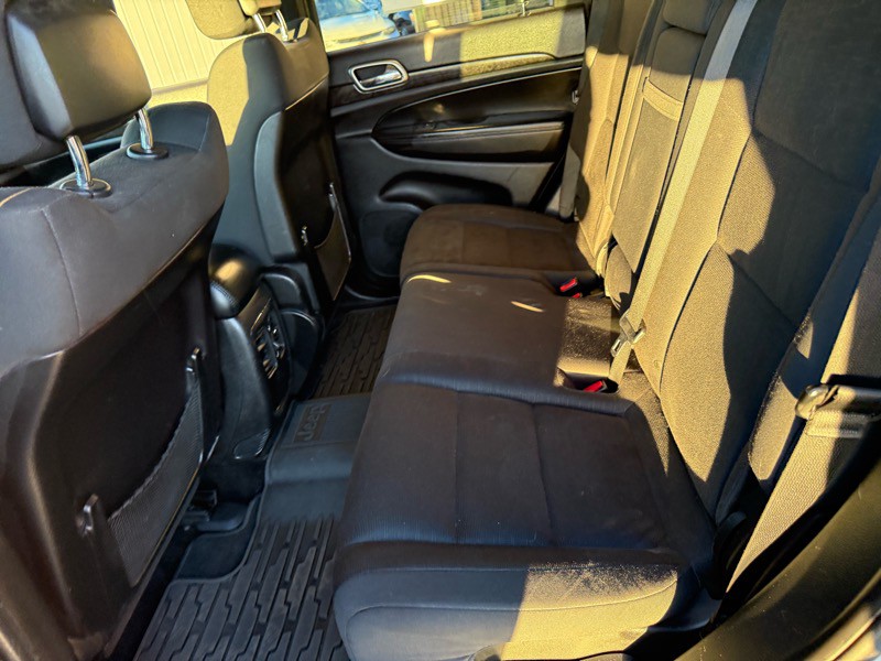 2011 Jeep Grand Cherokee Image 31