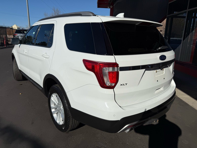 2016 Ford Explorer Image 3