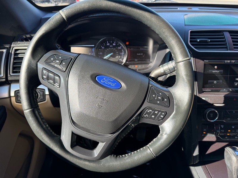 2016 Ford Explorer Image 18