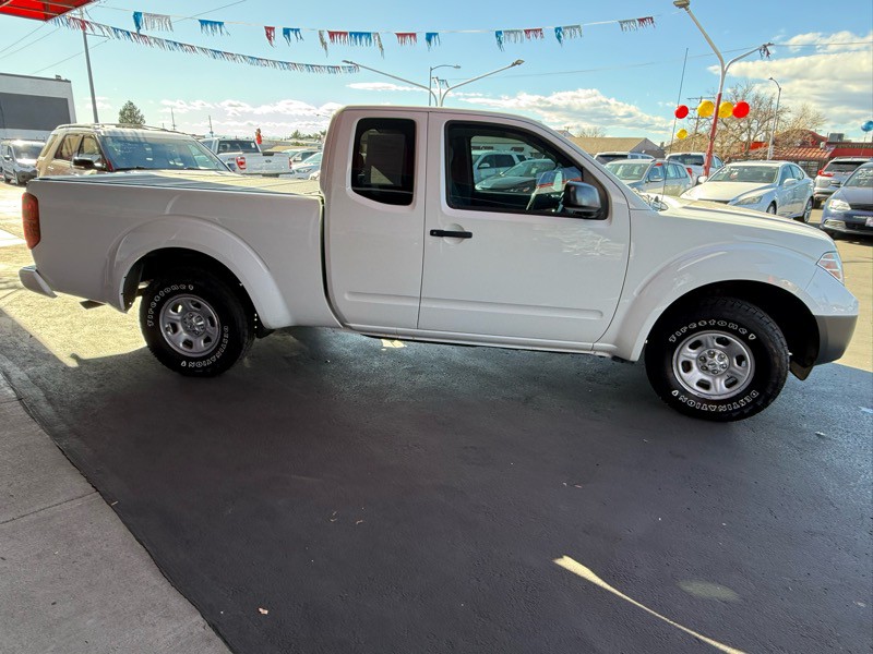 2019 Nissan Frontier Image 8