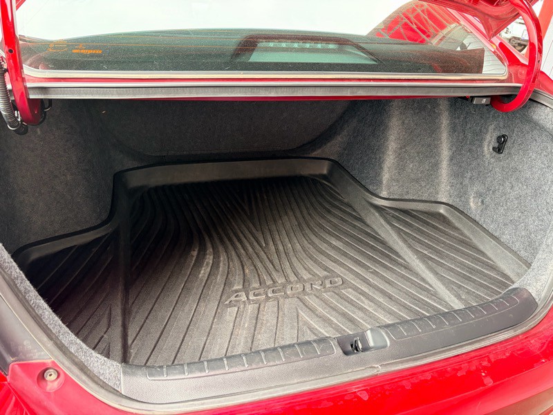 2022 Honda Accord Image 6