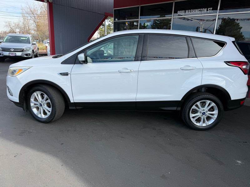 2017 Ford Escape Image 2