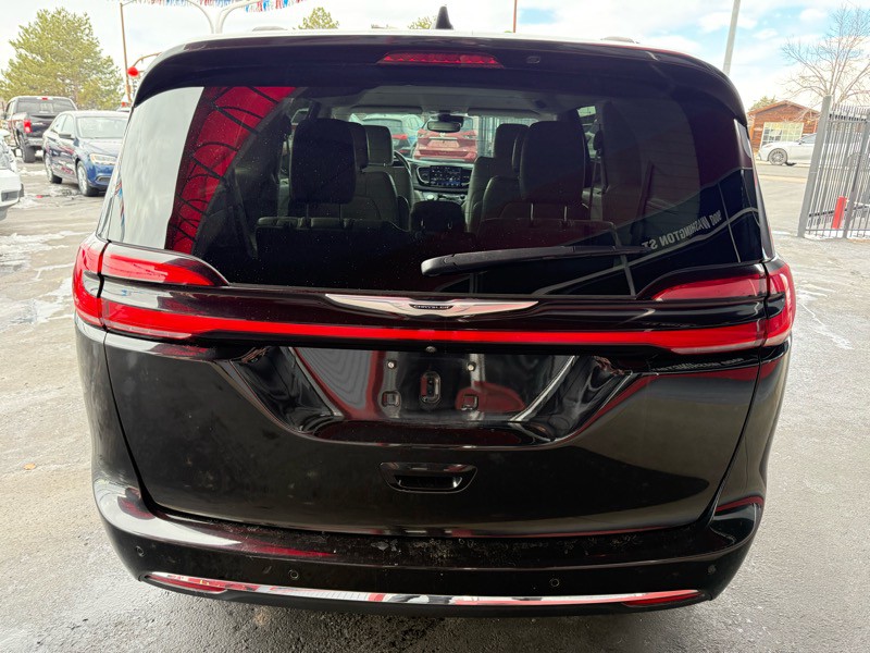 2021 Chrysler Pacifica Image 4