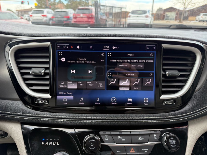 2021 Chrysler Pacifica Image 20