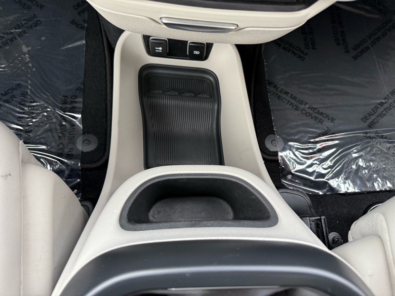 2021 Chrysler Pacifica Image 23