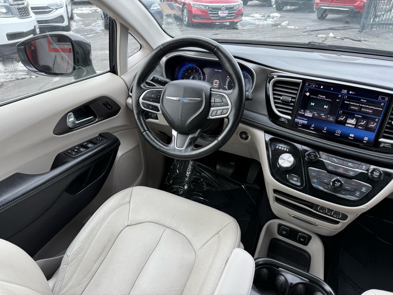 2021 Chrysler Pacifica Image 25