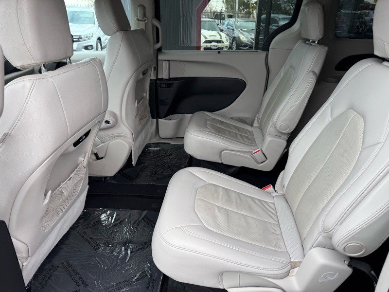 2021 Chrysler Pacifica Image 31