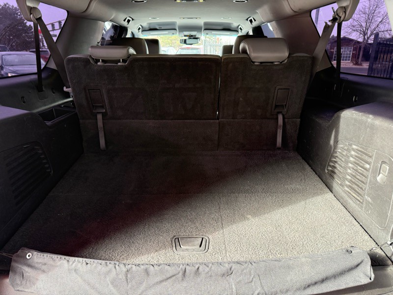 2018 Chevrolet Suburban Image 5