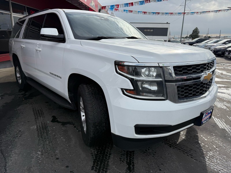 2018 Chevrolet Suburban Image 8