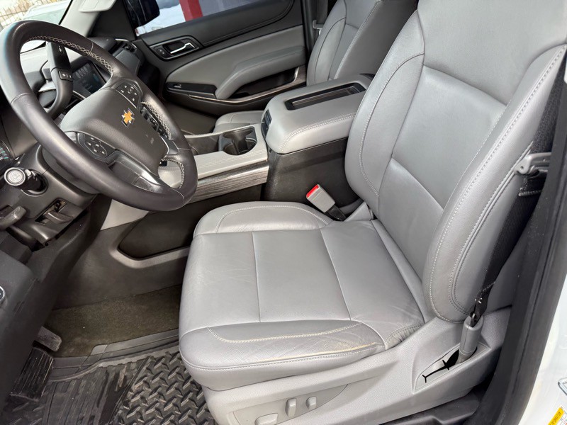 2018 Chevrolet Suburban Image 12