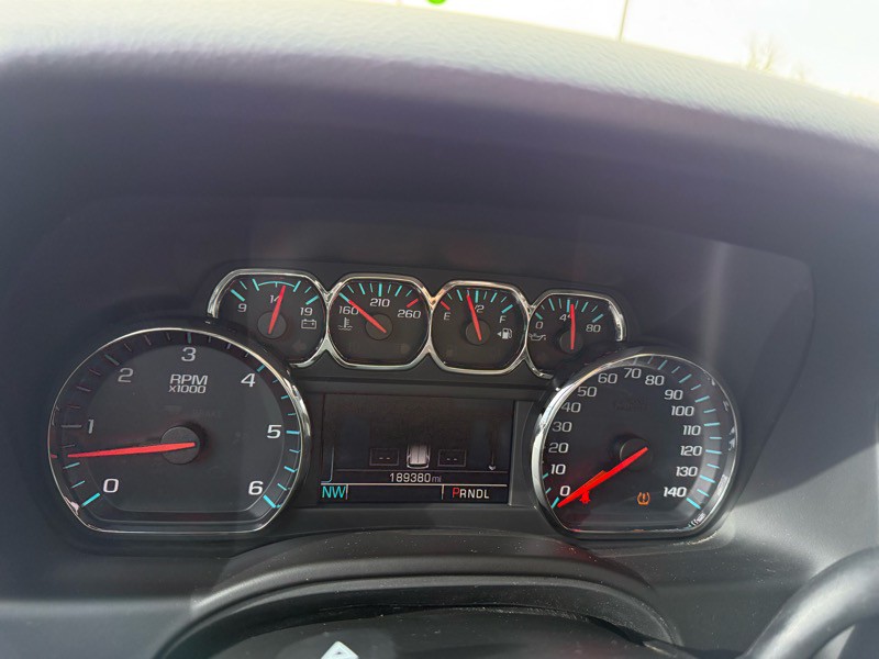 2018 Chevrolet Suburban Image 23