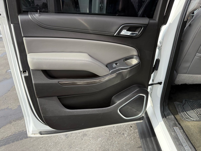 2018 Chevrolet Suburban Image 27
