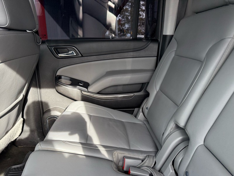2018 Chevrolet Suburban Image 30