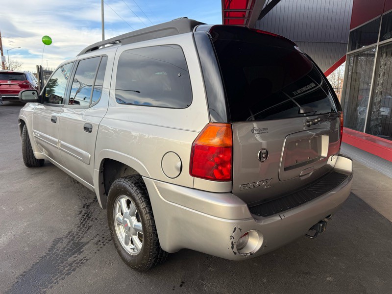 2004 GMC Envoy Image 3